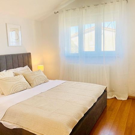 Luxury Apartments Vanessa, Njivice Extérieur photo