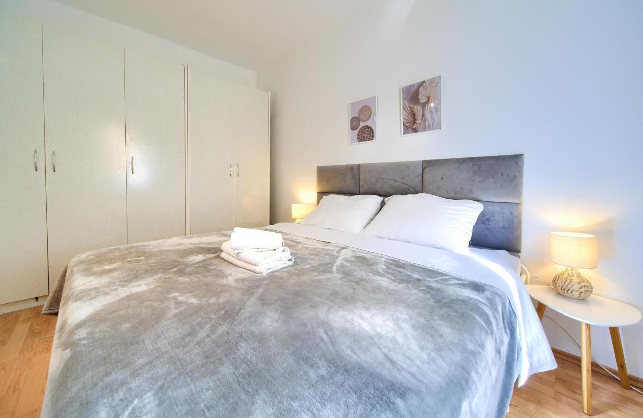 Luxury Apartments Vanessa, Njivice Extérieur photo